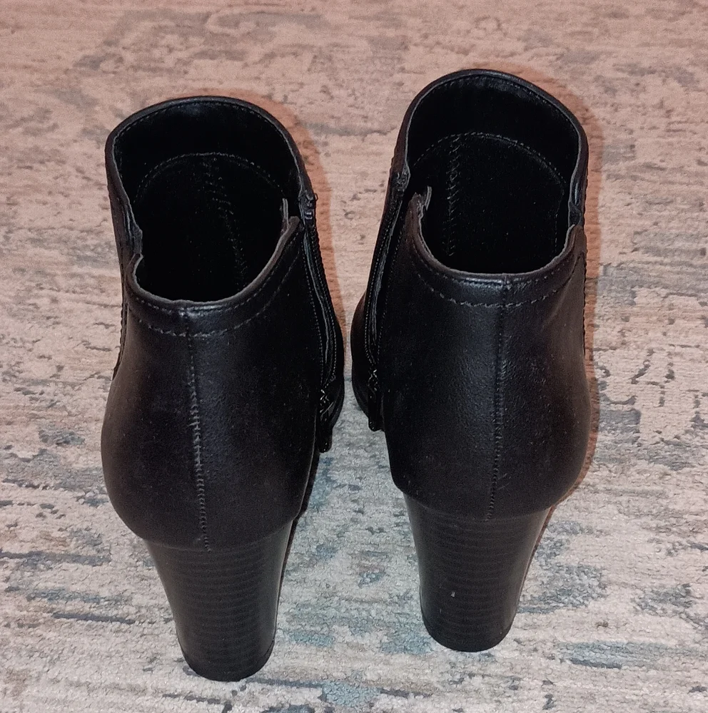 new directions heel excellent